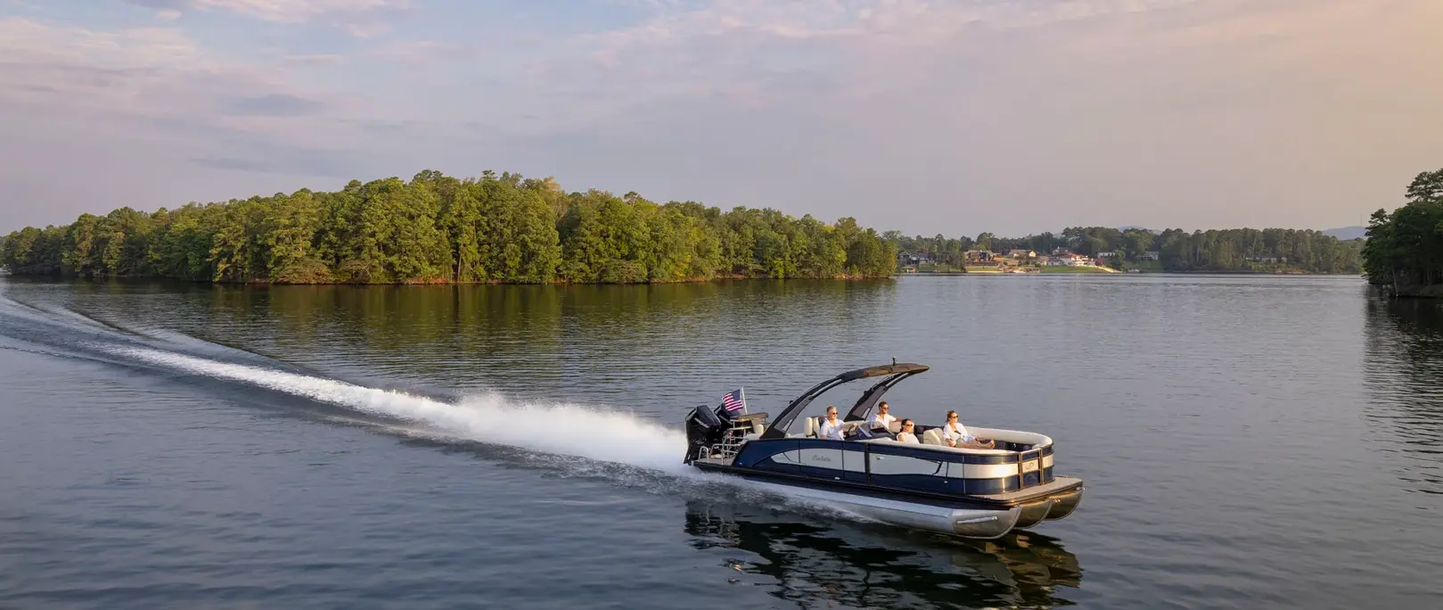 Official Barletta Lusso centre-mounted twin-engine pontoon image