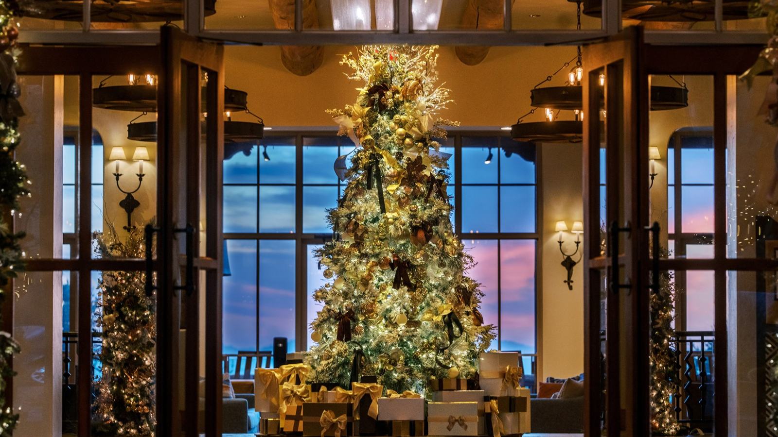 Scottsdale Desert Resort Announces Festive Dining Calendar — official Four Seasons Resort Scottsdale image