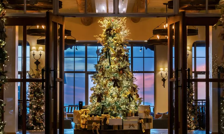 Official source-specific image: Four Seasons Resort Scottsdale.