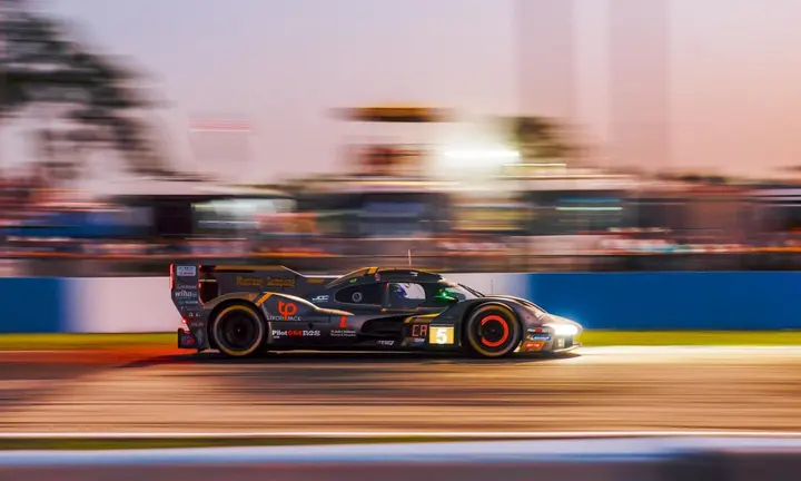 Official source-specific image: Porsche AG.