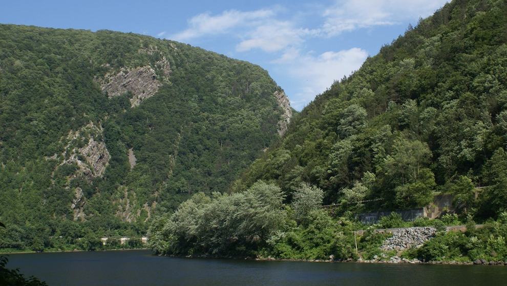 US National Park Service — Delaware River gorge landscape