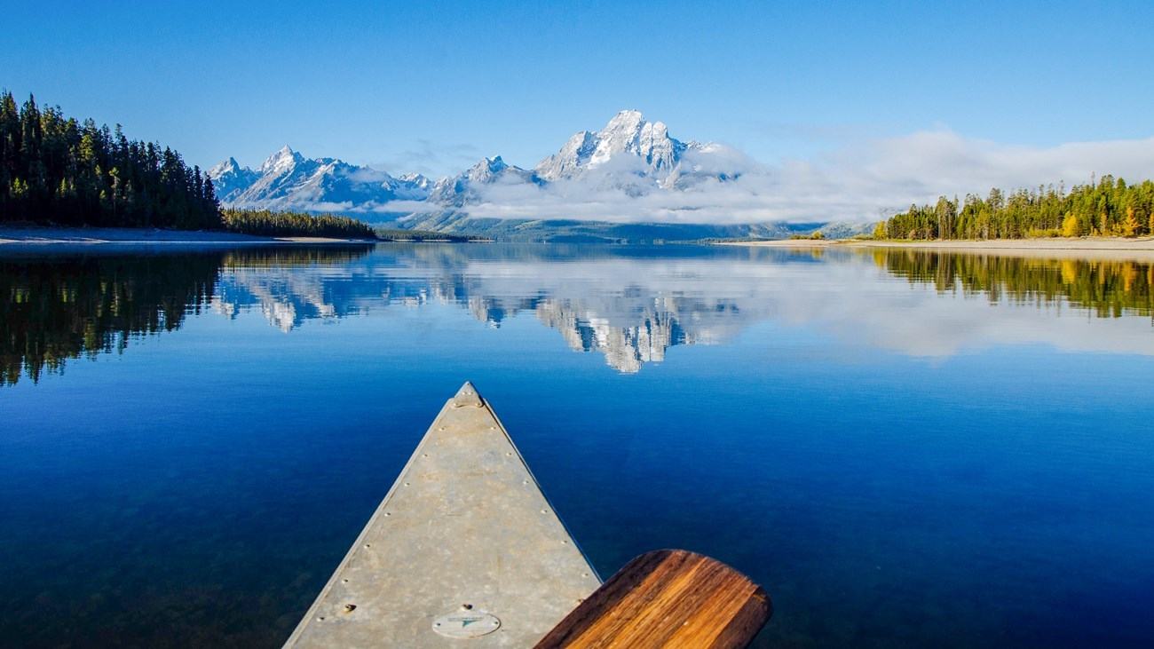 NPS / J. Bonney, Jackson Lake boating and Teton Range backdrop