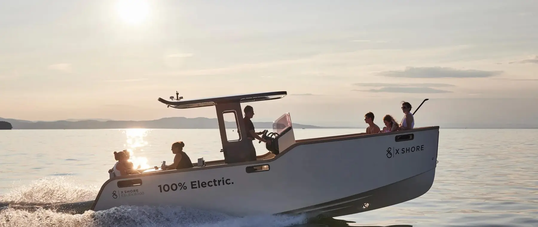 X Shore — official Eelex 8000 electric day cruiser photograph