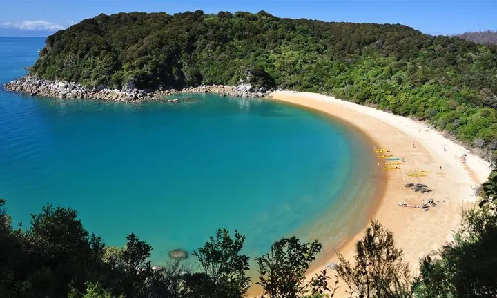 Official photograph: Darryl Wilson / New Zealand Department of Conservation
