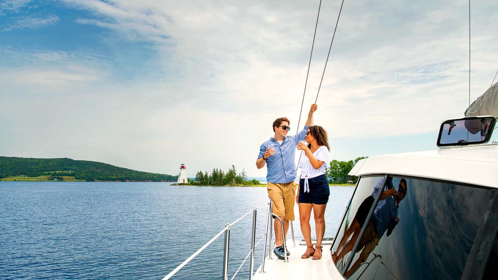 Boating on Baddeck Bay — Dean Casavechia / Tourism Nova Scotia official photograph