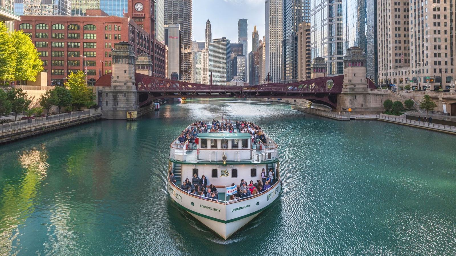 Chicago Architecture Center — River Cruise aboard First Lady