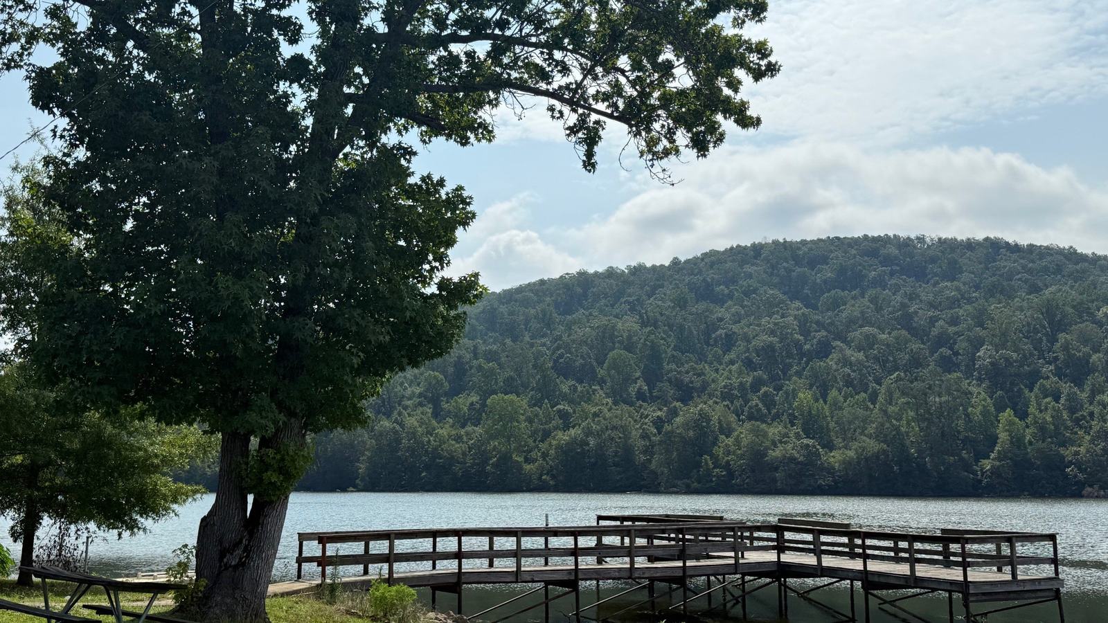 Photograph: Alabama State Parks / Alabama Department of Conservation and Natural Resources, official Town Creek pier image (October 2025).