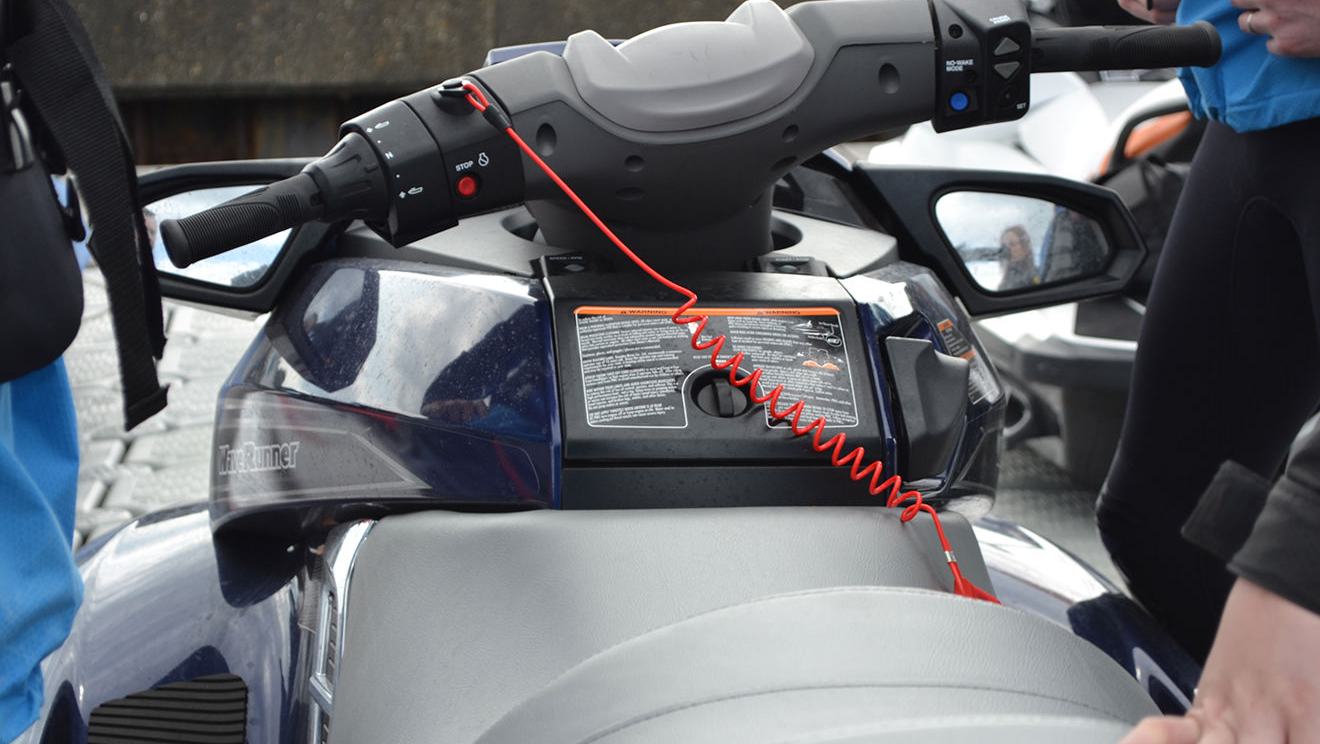 Royal Yachting Association — official photograph of a personal-watercraft kill-cord connection