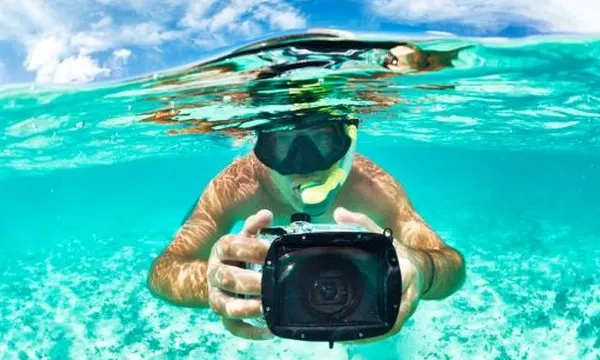 Better Photographs from a Small Boat: Light, Motion and Safe Camera Handling — official Discover Boating, How to Take a Great Photo on a Boat, updated March 2026 image