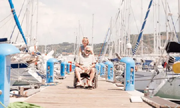 Promote Adaptive Sailing and Boating — official Discover Boating image