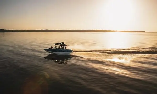 The Ultimate Ski and Wake Boat Buying Guide — official Discover Boating image