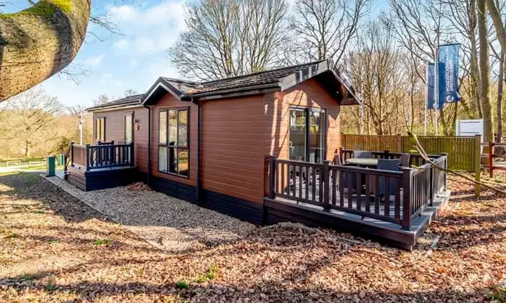 Riverside Lodges Bring a Slower Stay to the Orwell — official MDL Marinas image