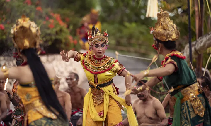 LYG lifestyle 36441 — official source image | Official source: https://press.fourseasons.com/sayan/hotel-news/2026/festive_bali
