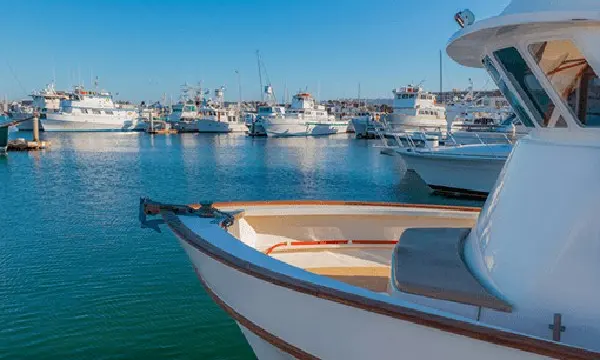 The Top 10 Winter Boating Destinations to Visit This Winter — official Discover Boating image