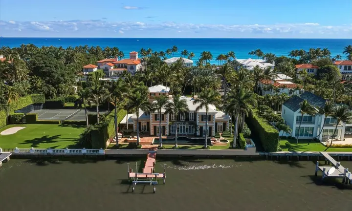 Palm Beach Estate Shows How a Private Dock Changes Waterside Living — official source image