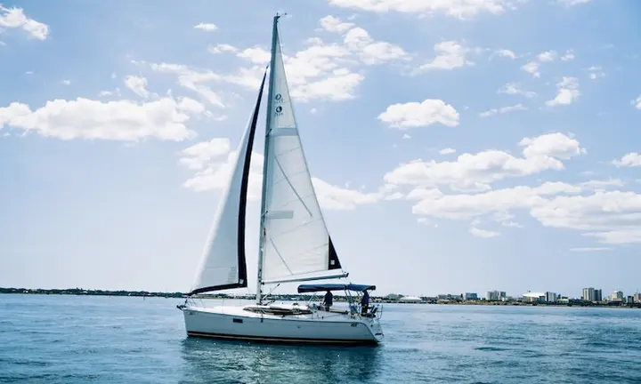 Learning the Basics of Sailing — official Discover Boating image
