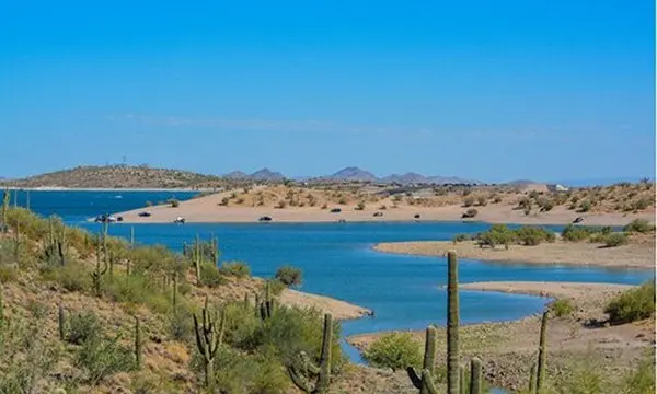 Arizona Boating Guide: The Top 10 Lakes Near Glendale — official Discover Boating image