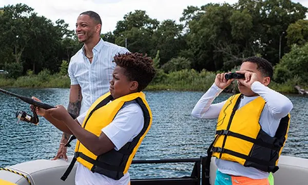 5 Tips for Fishing with Kids — official Discover Boating image