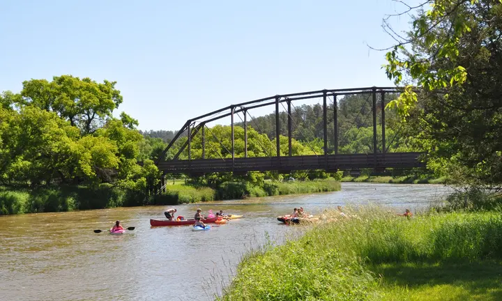 Niobrara River Floating: A Nebraska Canoe Holiday Beyond Summer Weekends - National Park Service image