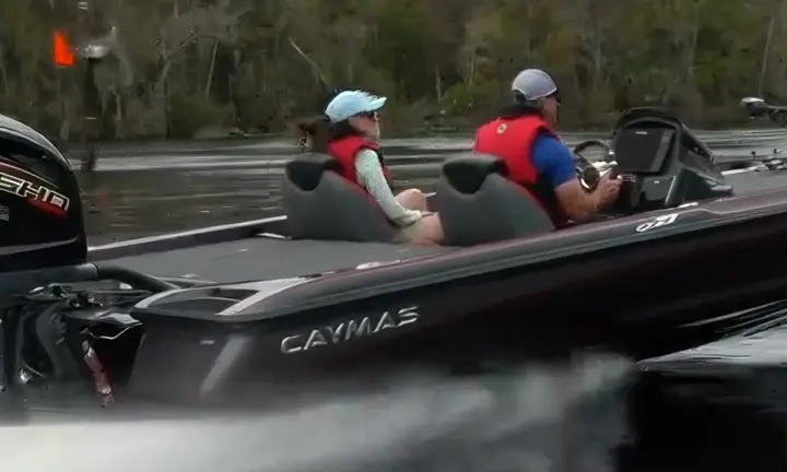 Trim Tabs Can Make a Small Boat Feel Better in Changing Conditions — official Yamaha Blue Life image