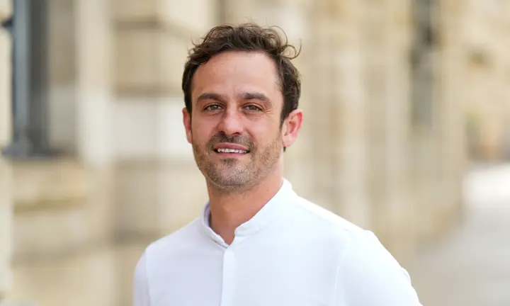 LBG Lifestyle Bertrand Noeureuil Brings Seasonal Cooking to Paris's L'Orangerie — official subject photograph