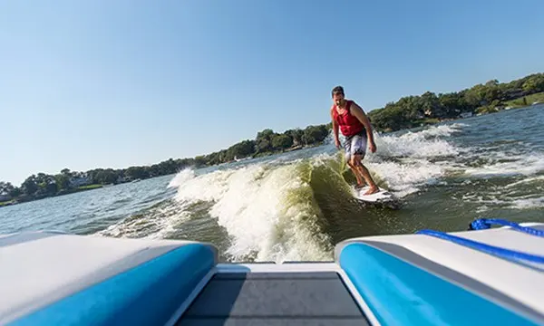 Wake Surfing vs Wakeboarding: What’s the Difference? — official Discover Boating image
