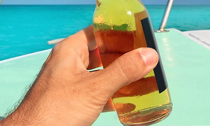 Alcohol and Boat Handling Are a Bad Combination Even on a Relaxed Day — official Yamaha Blue Life image