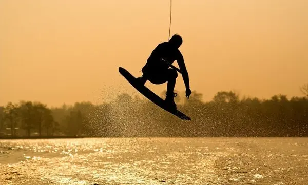 Six Tips to Tow like a Pro — official Discover Boating image