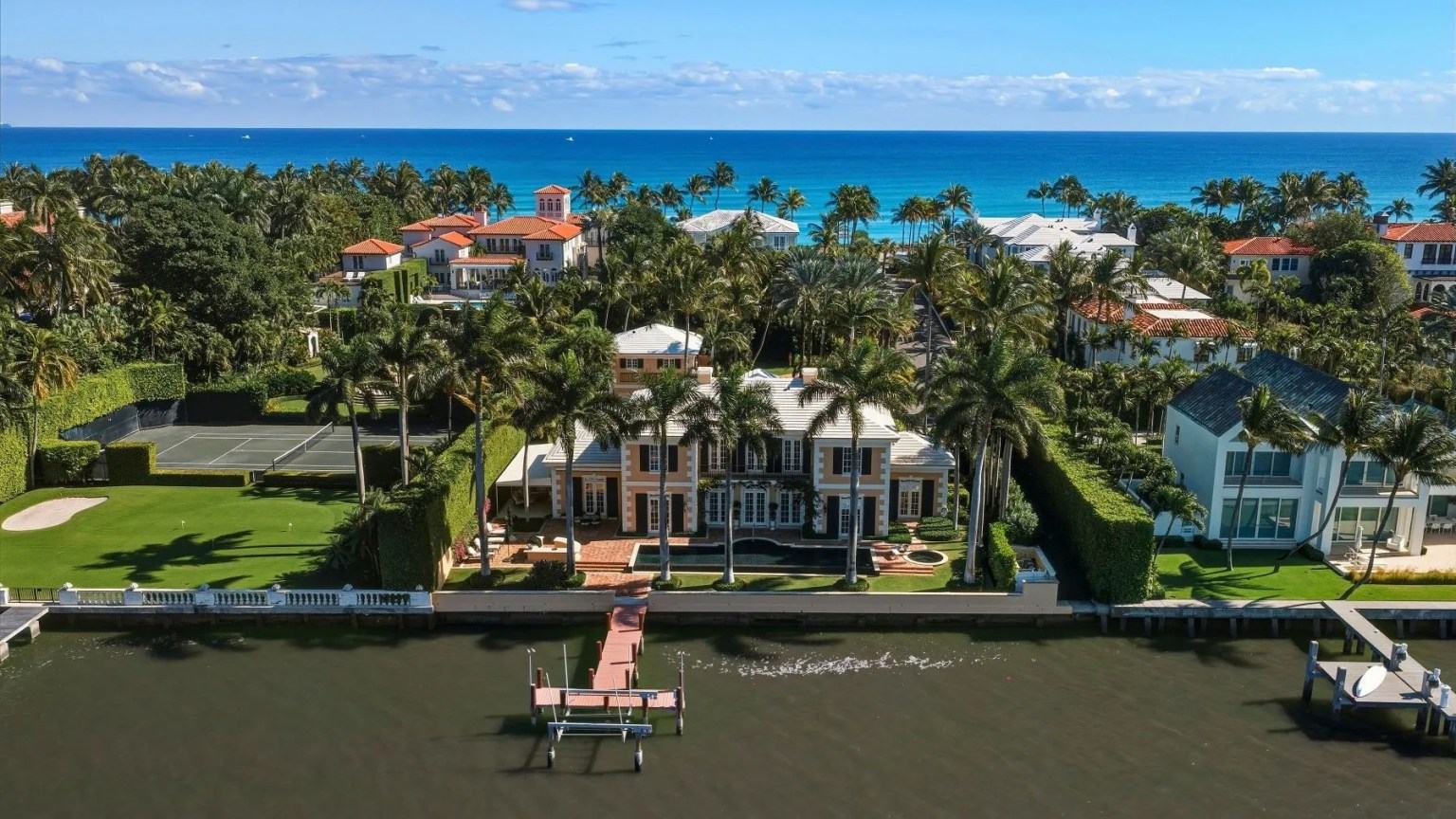 Palm Beach Estate Shows How a Private Dock Changes Waterside Living — official source image