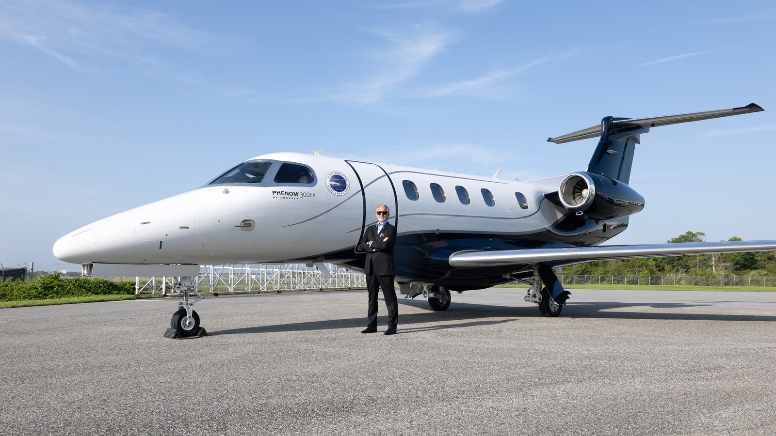 Embraer Phenom 300EV Adds Emergency Autoland to the Holiday Flight — official source image