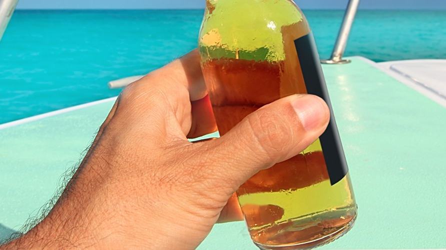Alcohol and Boat Handling Are a Bad Combination Even on a Relaxed Day — official Yamaha Blue Life image
