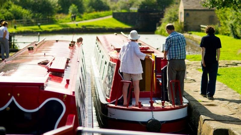 A Canal Boat Holiday Turns the Journey Into the Break — official Canal & River Trust image