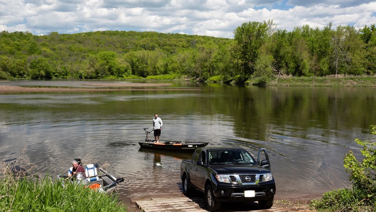 Delaware Water Gap by Small Boat: A Relaxed River Day Near the Poconos — official US National Park Service, Delaware Water Gap NRA, Boating and Boating Safety; NPS photograph by Michael Cuff image