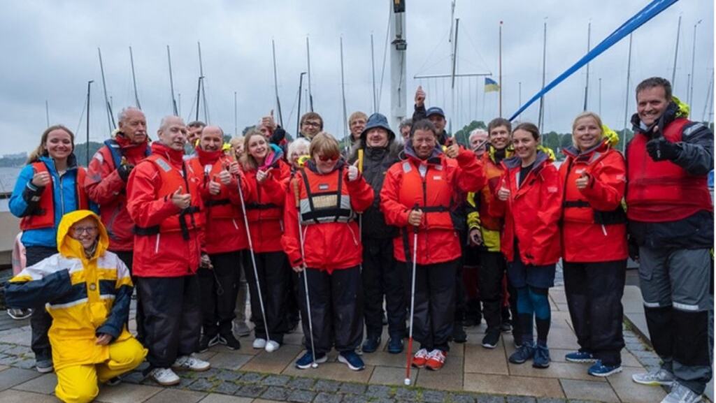 Inclusive Alster Links Sailing, Paddling and Rowing Across Hamburg — official source image