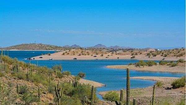 Arizona Boating Guide: The Top 10 Lakes Near Glendale — official Discover Boating image