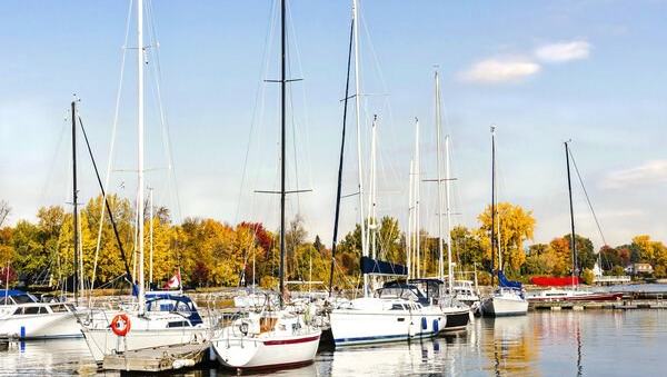 Fall Boating Safety Guide: 7 Tips for Safe Boating in Autumn — official Discover Boating image
