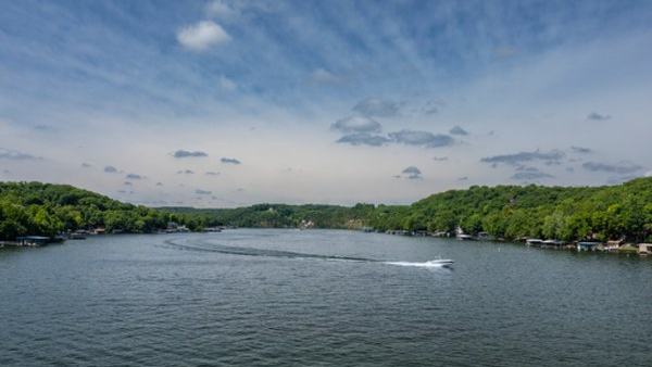 Missouri Boating Guide: Tips & Top Destinations — official Discover Boating image