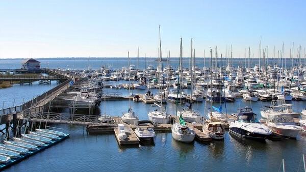 South Carolina Boating Guide: 6 Spots to Boat in South Carolina — official Discover Boating image