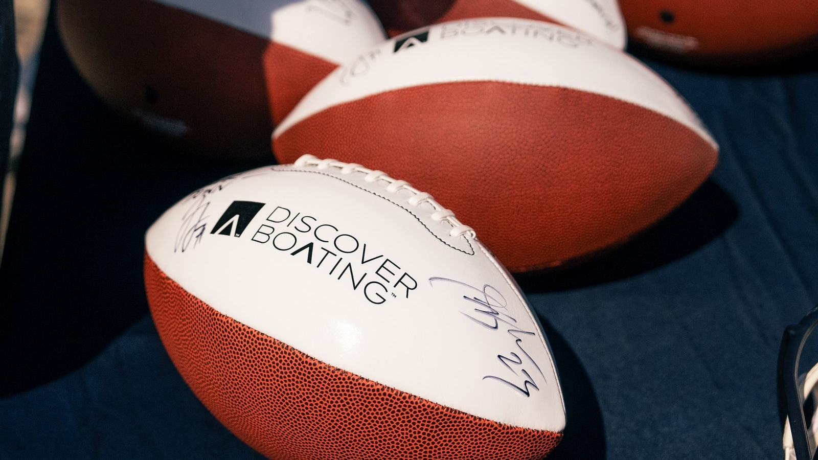 Plan a Super Bowl Party on a Boat — official Discover Boating image