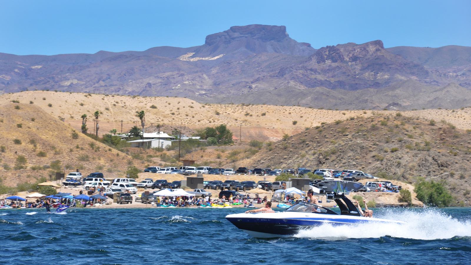 National Park Service / A. Cattoir — powerboat near a Lake Mohave beach | Lake Mead by Powerboat: Desert Coves, Big Water and a Better Day-Trip Plan