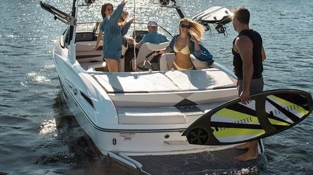 Great Watersport Holidays Can Be Found on Lakes, Islands and Urban Waterfronts — official Discover Boating image