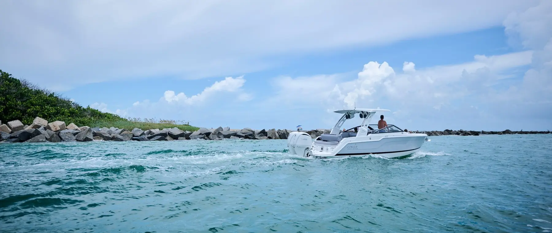 Cobalt Boats — official 265 Coastal Edition photograph | Cobalt 265 Coastal Edition Makes Its Fort Lauderdale Debut