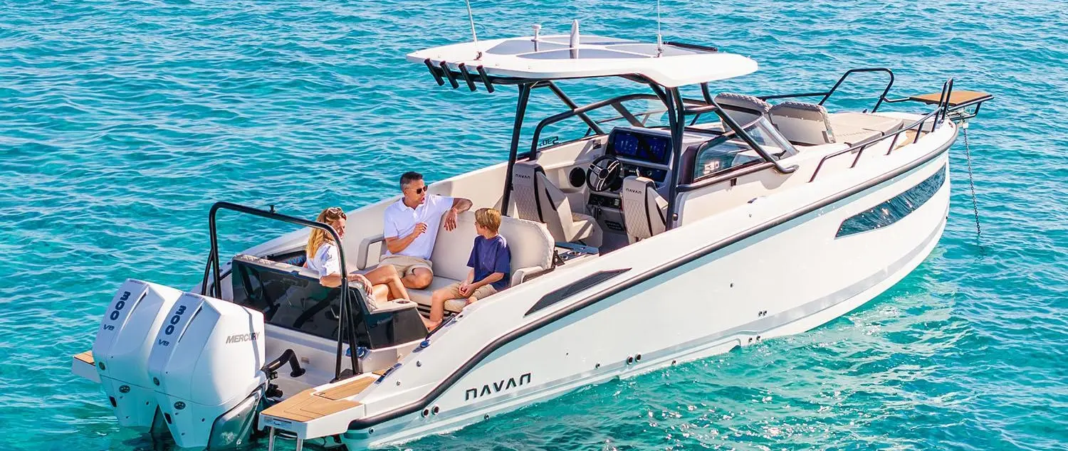 Official source-specific editorial image. Source: https://www.navan-boats.com/boats/s30
