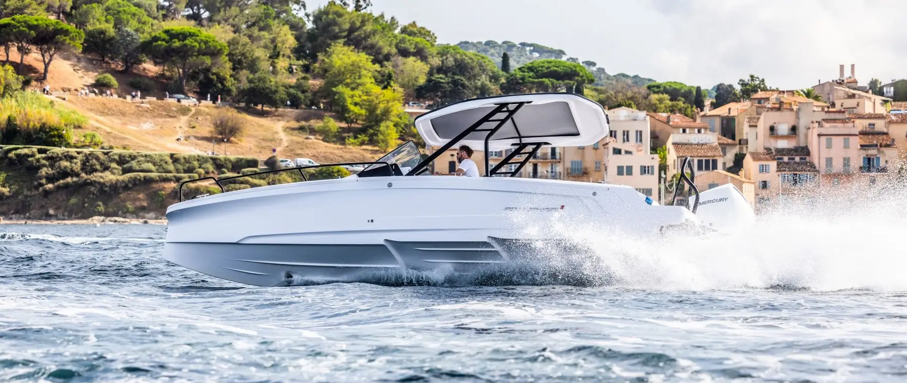 Official boat-builder photograph | Axopar 25 Cross Top Brings a Sheltered Helm to 8m Cuddy Cruiser