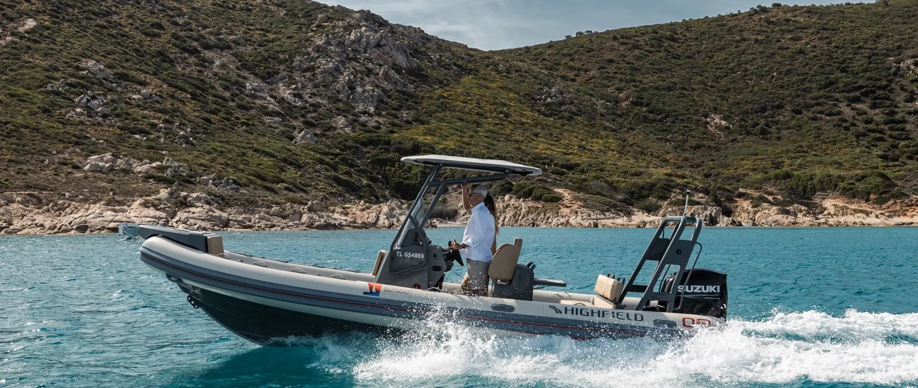 Official boat-builder photograph | Highfield Sport 700 Combines a Deep-V Hull and Family RIB Space