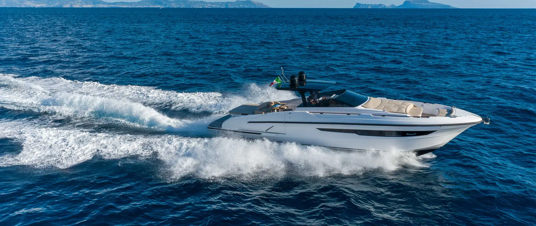 Bosch electric drive for marine applications — official image | Official source: https://www.bosch-engineering.com/industries/water/motorboats-and-sailing-yachts/