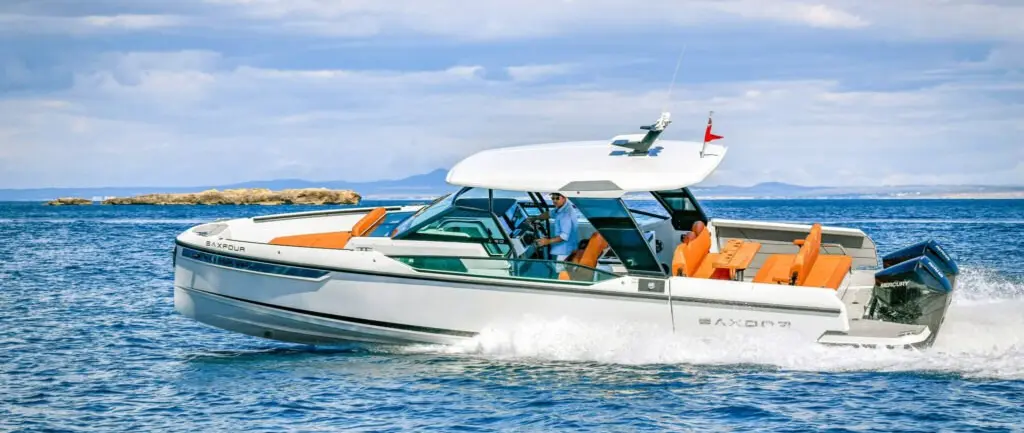 Official source-specific editorial image. Source: https://saxdoryachts.com/models/saxdor-320-gto/