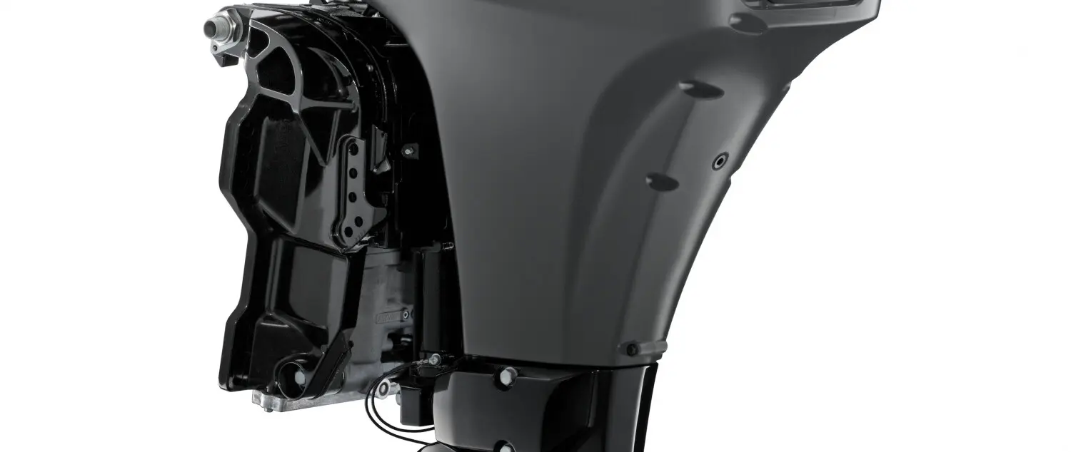 Suzuki Marine France official press photograph | DF60A Stealth Line, 2026