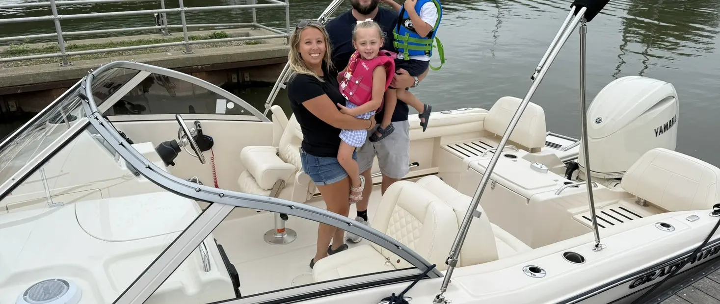 Ohio Family Receives Grady-White Freedom 215 in BoatUS Draw — official BoatUS Foundation image