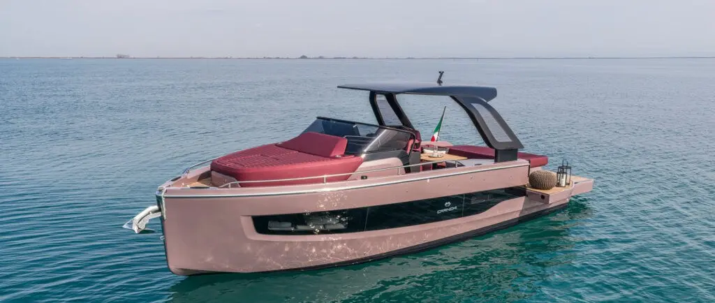 Official source-specific editorial image. Source: https://www.cranchi.com/yacht/a32/
